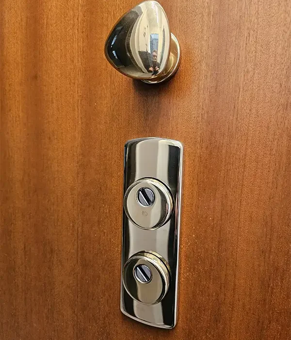 serratura doppia porta blindata
